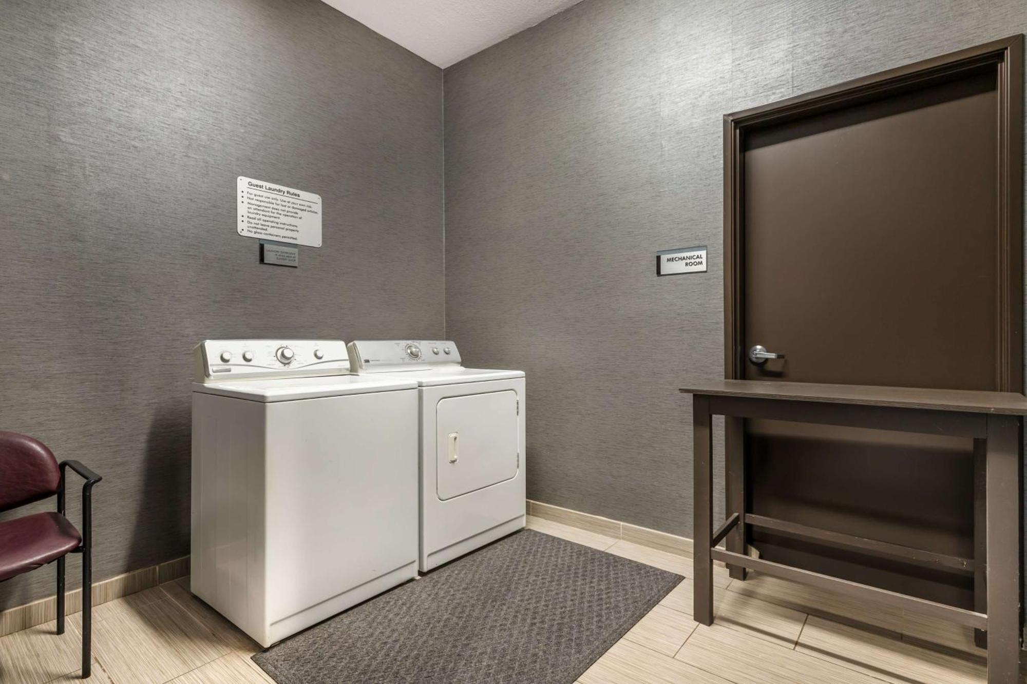 Best Western Plus Coweta'S 1St Hotel Dış mekan fotoğraf